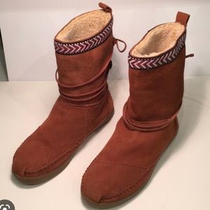 Tom’s Tibetan Nepal Tribal suede boots, size 8